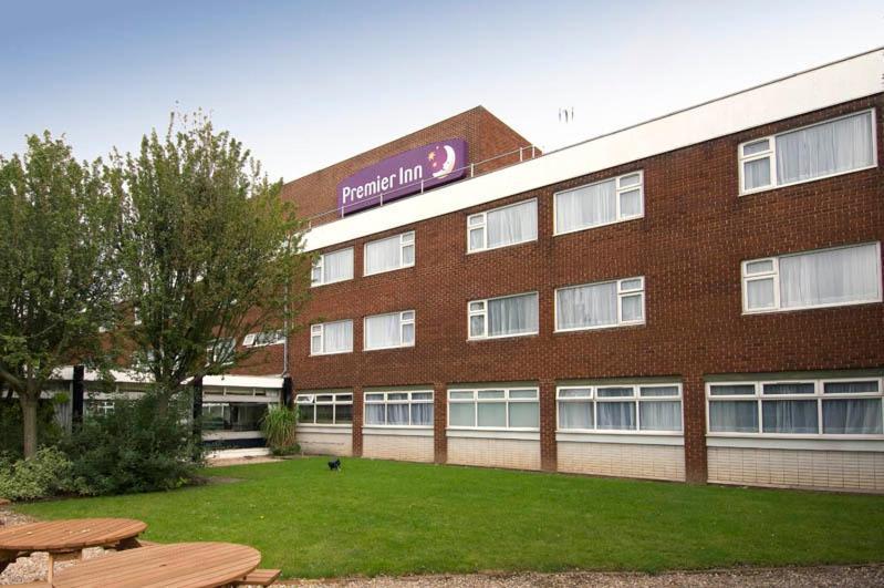 Premier Inn Leicester Fosse Park Bagian luar foto