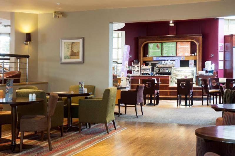Premier Inn Leicester Fosse Park Bagian luar foto
