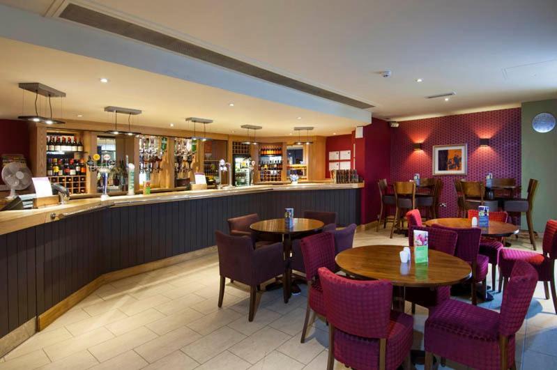 Premier Inn Leicester Fosse Park Bagian luar foto