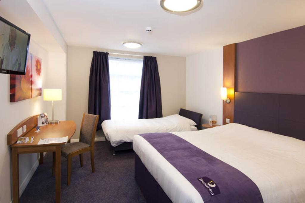 Premier Inn Leicester Fosse Park Bagian luar foto