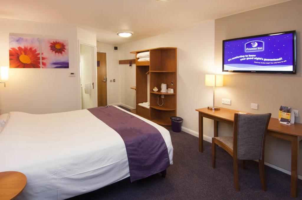 Premier Inn Leicester Fosse Park Bagian luar foto