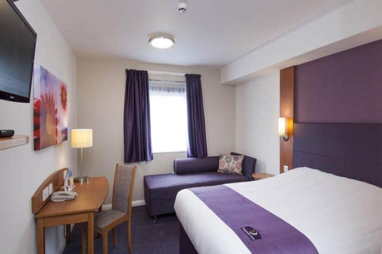 Premier Inn Leicester Fosse Park Bagian luar foto