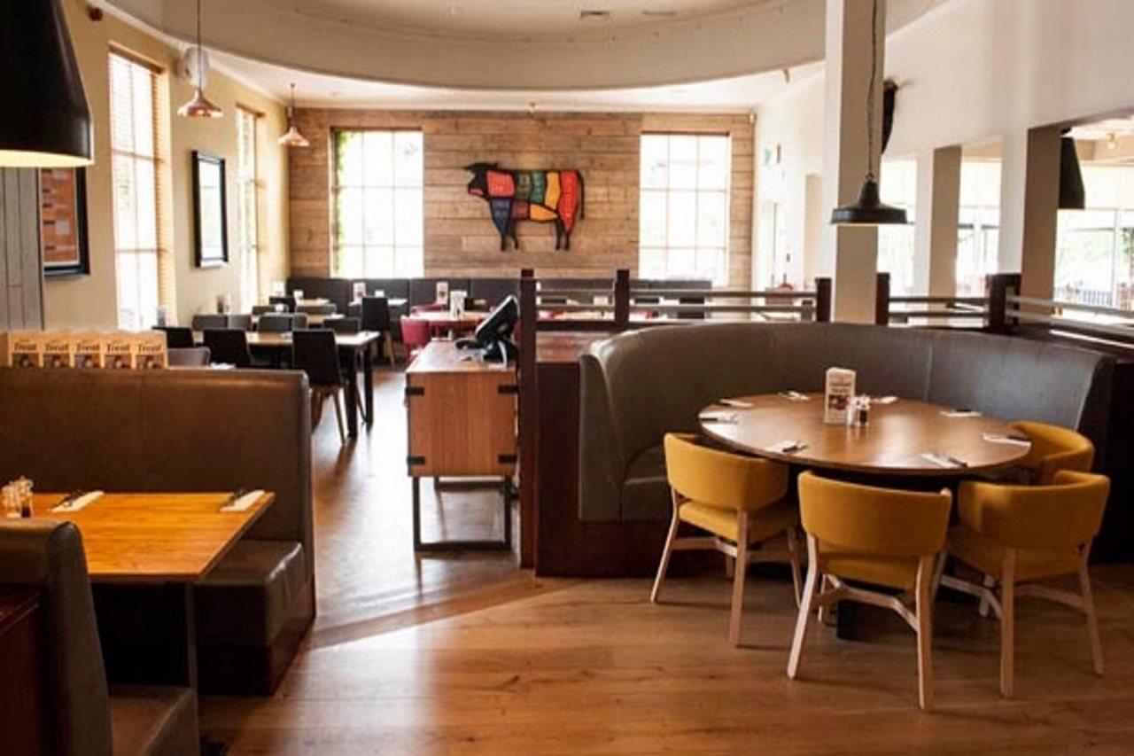 Premier Inn Leicester Fosse Park Bagian luar foto